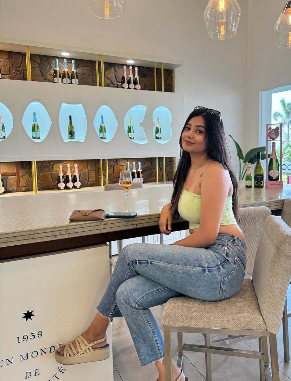 Delhi Home 🏠 and hotel 🛏️ services Low price 24x7 Available