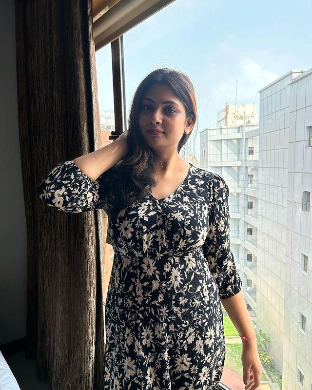 Ahmedabad My self Priya low price 24 hours available anytime contact