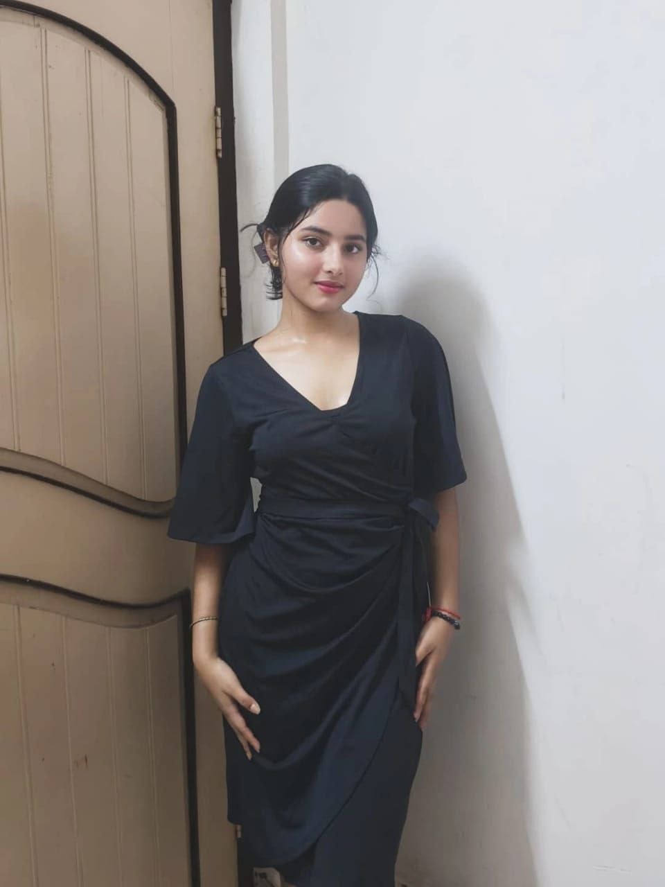 MUMBAI🔥🔥 MY SELF VAISHALI SHARMA LOW RATE HIGH PROFILE COLLEGE GIRLS