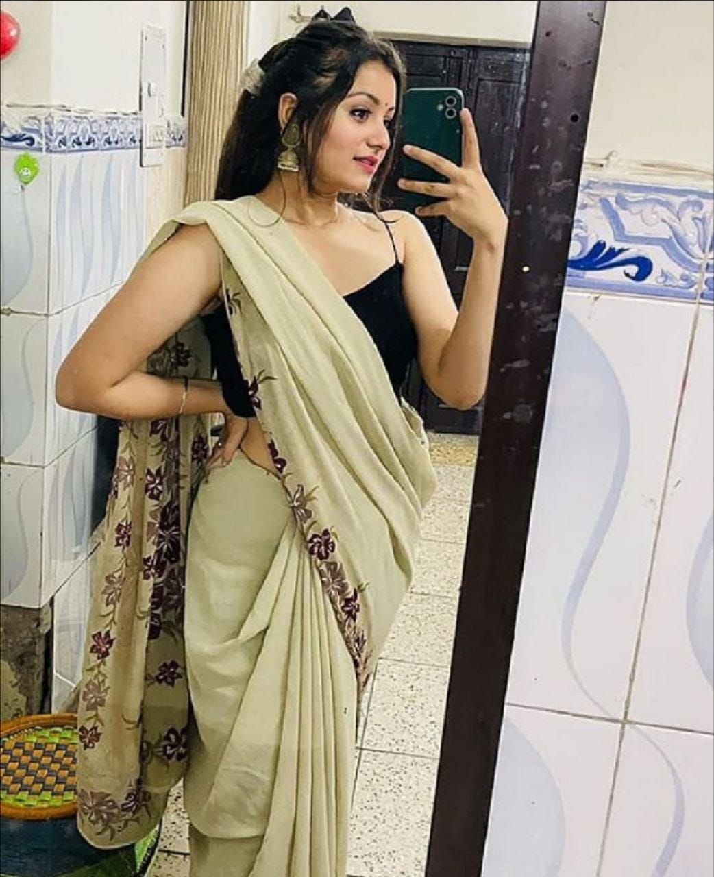 KAVYA GENUINE CALLIRLS ESCORTS HOME AND HOTEL SERVICE AVAILABLE book