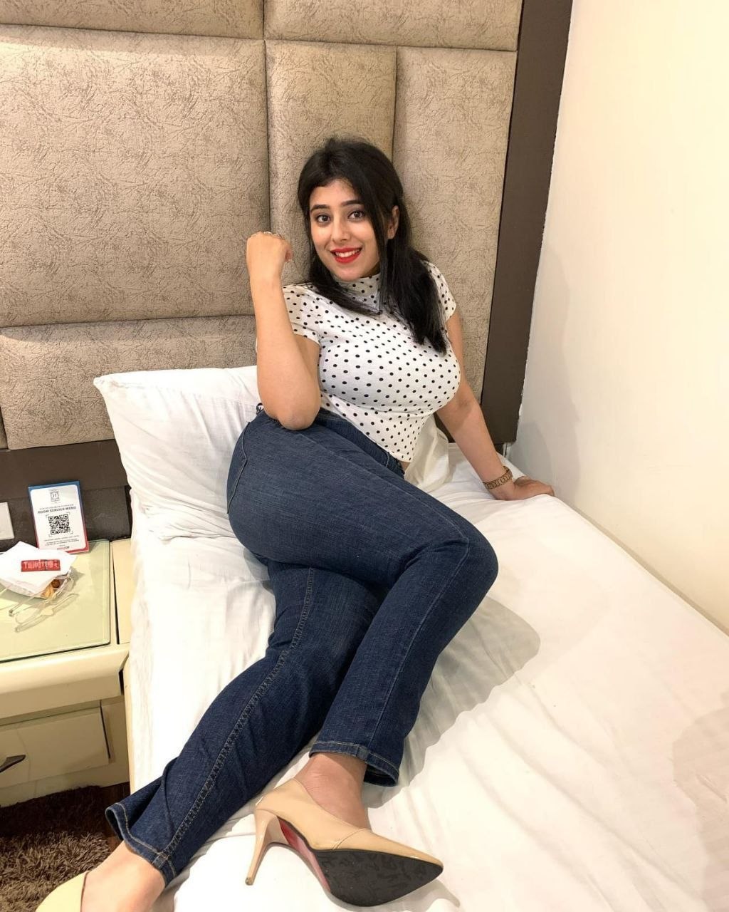 Myself mayra faridabad independent model fully safe secure service