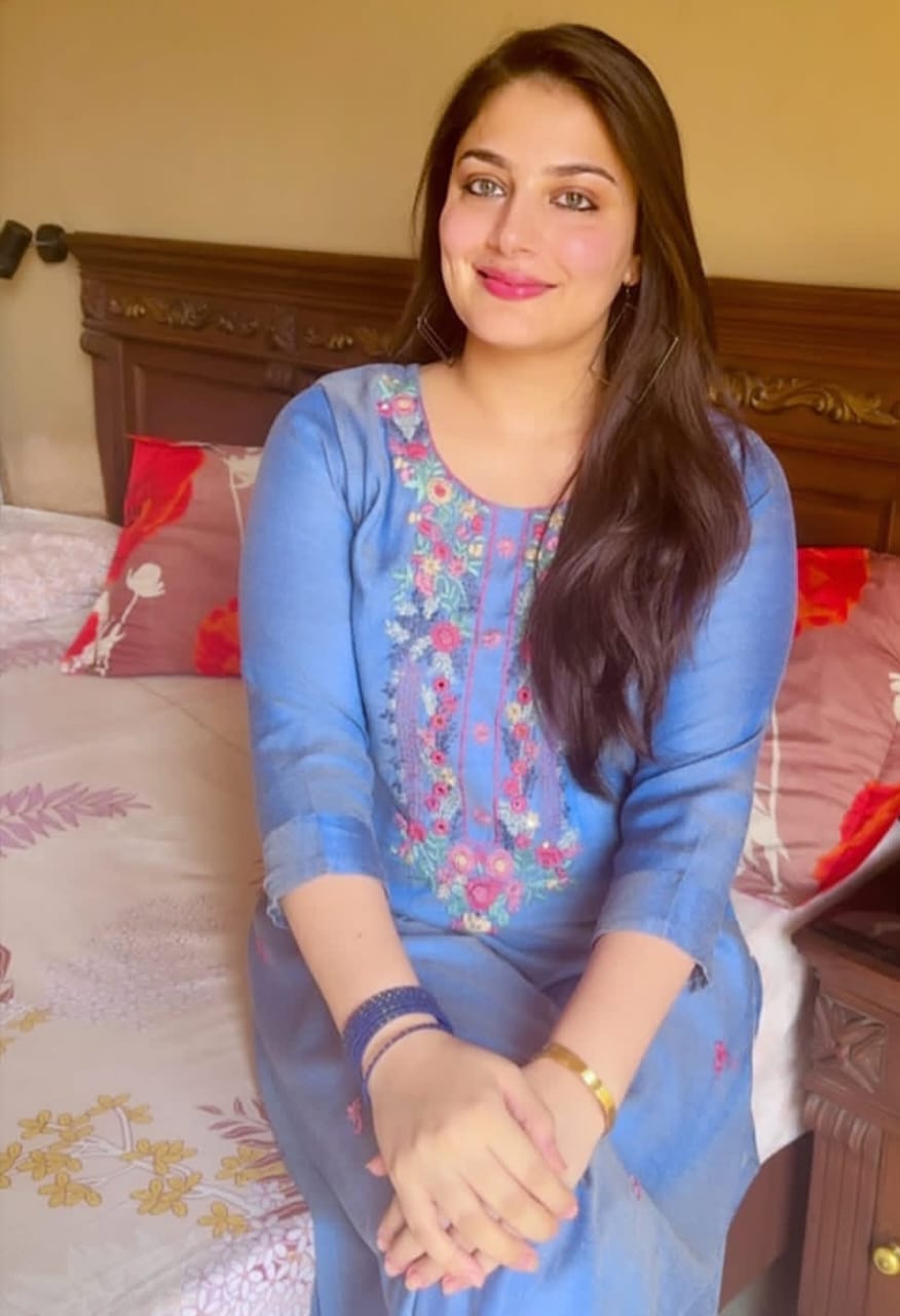 Agra VIP service provide low budget best service full service unlimite