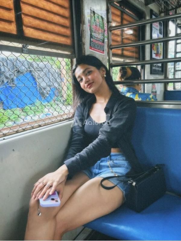 genuine ( ) %Safe Low cost High profile college girlsBhabhiAuntysafe&securehigh class service hours