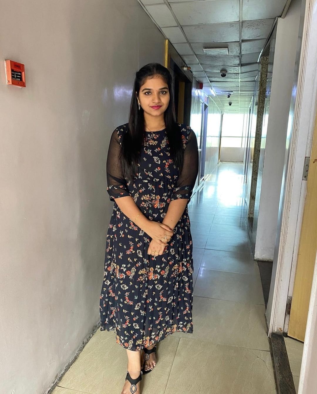Myself Kavya independent call girl service available safe and secure