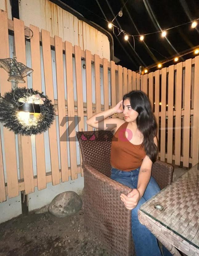 Are u looking for a hot and good looking girl msg here 24 7 available