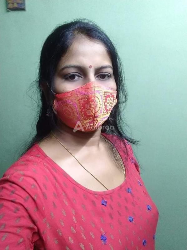 Young aunty live cam nude video call sex whatsapp available 24 hours