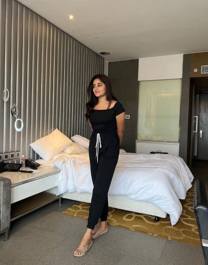 Mumbai low price best profile safe and secure call girl. service