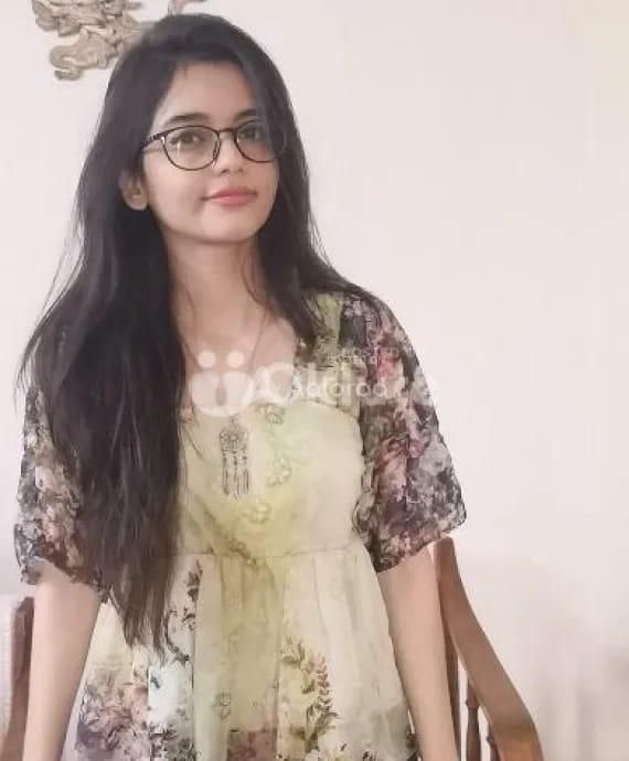 Boobs rubbing and fingring regular customer banane ki full guarantee