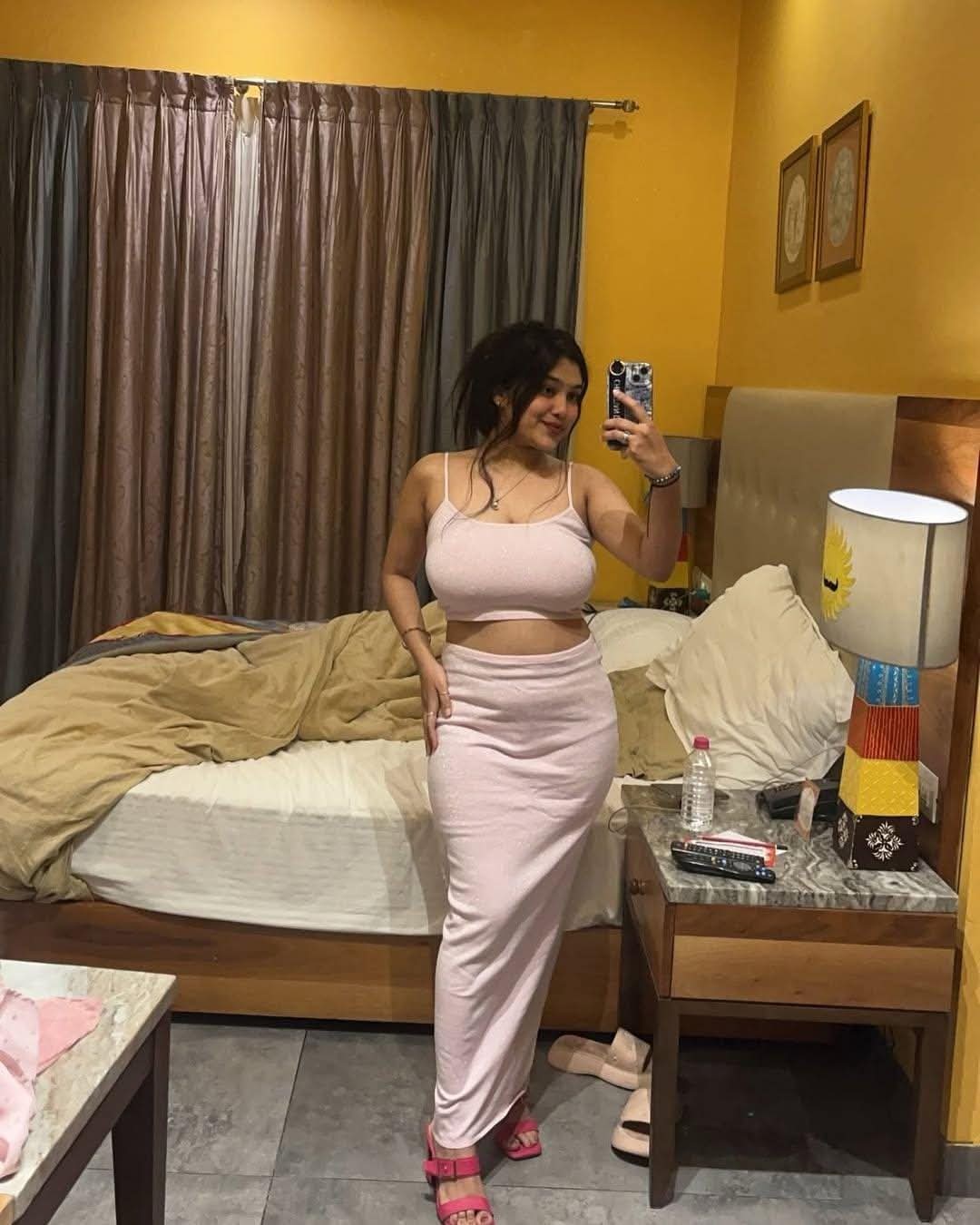 2000 Unlimited Shots High quality low price girls available now